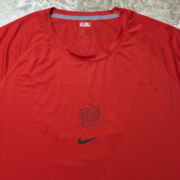 Nike MLB Shirt Mens 2XL Red Washington Nationals Baseballs Short Sleeve NKXI - Picture 1 of 9